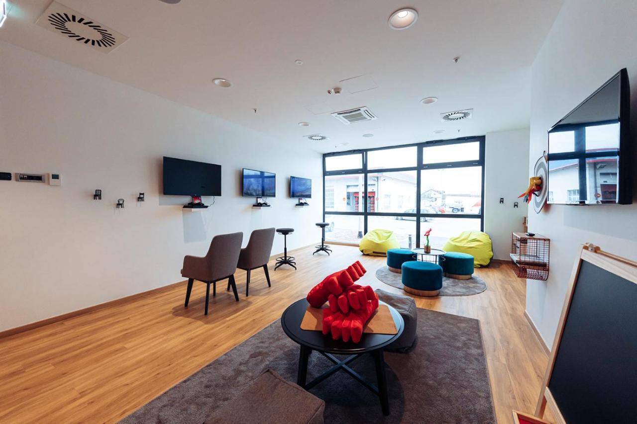 Antunović East Hotel 4*